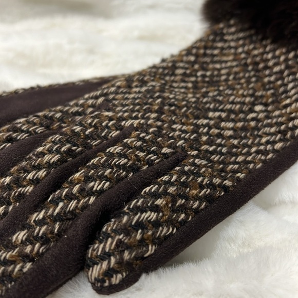 London Fog Collection Faux Fur Designer Glove Set - Picture 2 of 5